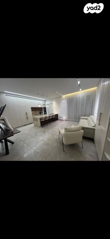 אריאל שרון 4