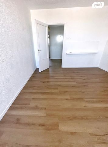 דרך השלום 72