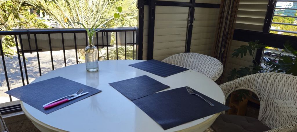 הרוגי מלכות 18