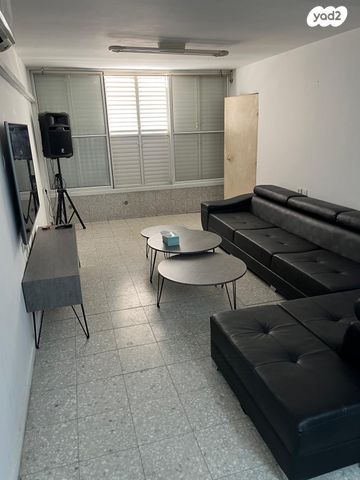 מעפילי אגוז 46