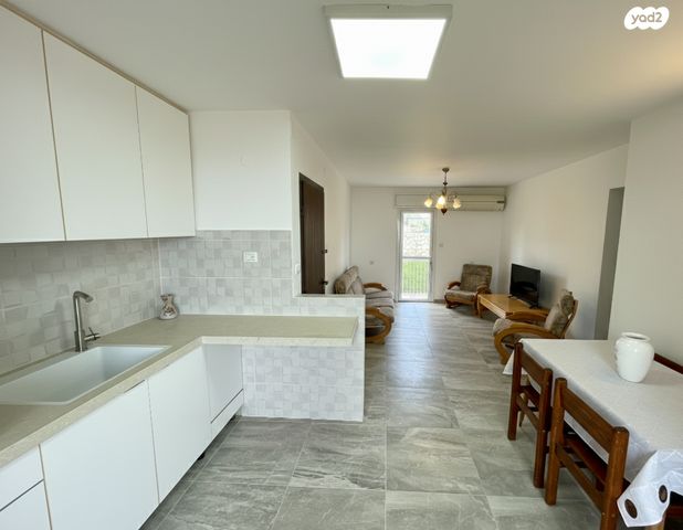 שדרות מנחם אריאב 24