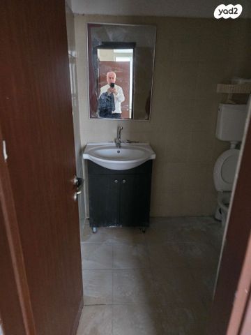 א.ד. גורדון 38