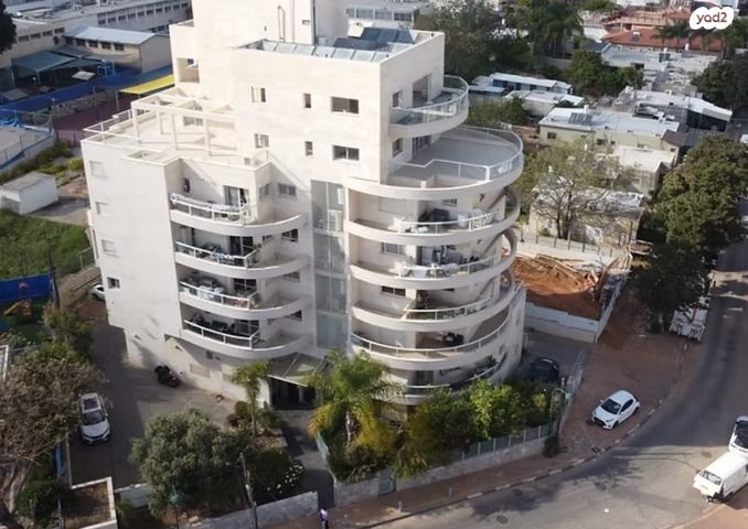 אבא הלל סילבר 