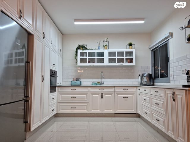 מרים בן פורת 