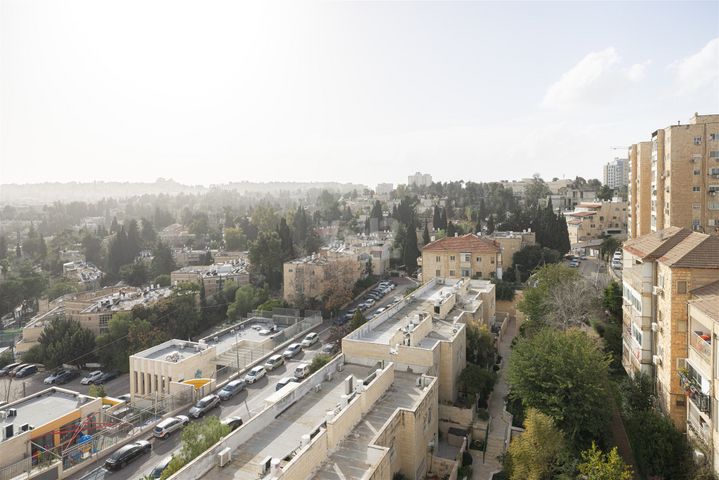דירה למכירה בירושלים (תיווך) — 3