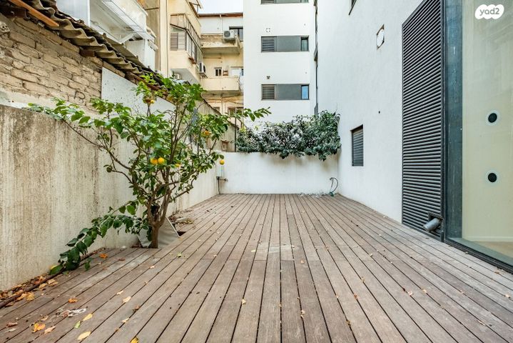 חנויות/ שטח מסחרי