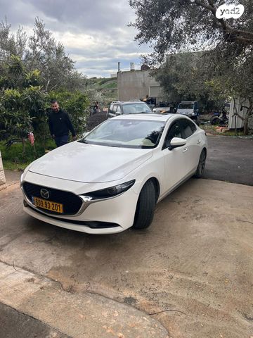 מודעת רכב מאזדה 3