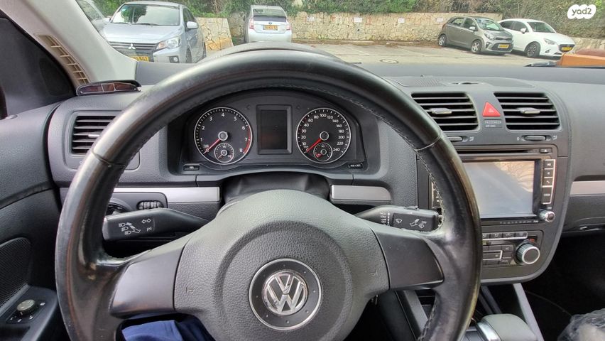 מודעת רכב פולקסווגן ג'טה 