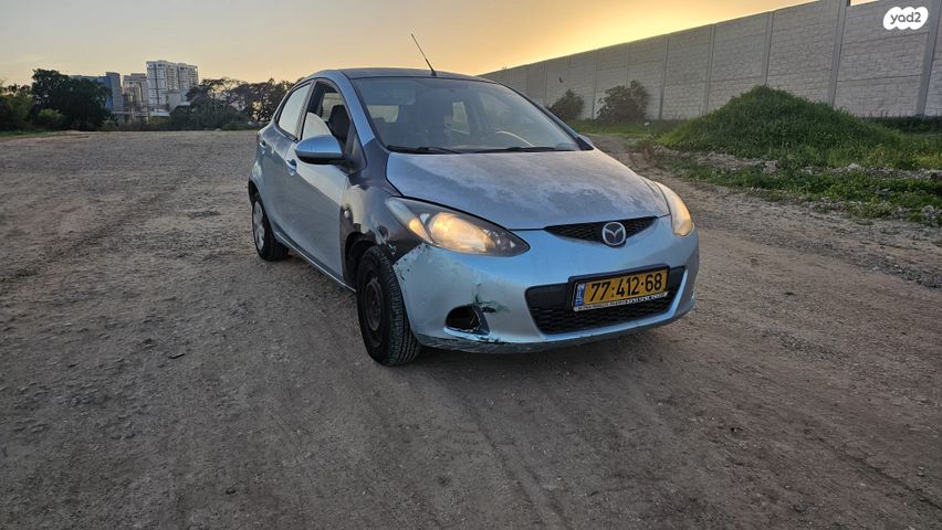 מודעת רכב מאזדה 2