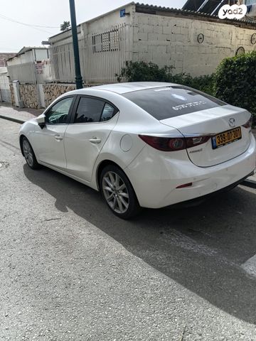 מודעת רכב מאזדה 3