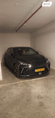 מודעת רכב אם ג'י MG4