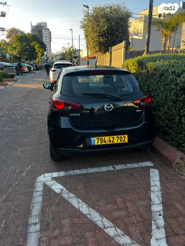מודעת רכב מאזדה 2