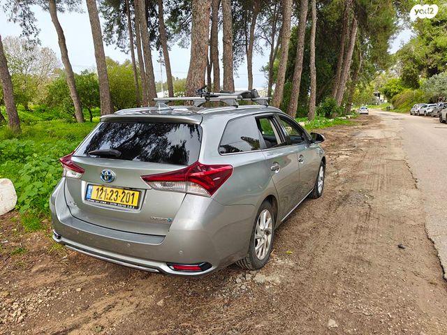 מודעת רכב טויוטה אוריס