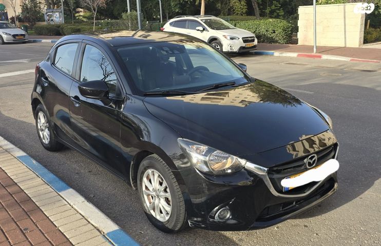 מודעת רכב מאזדה 2
