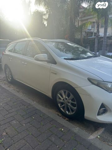 מודעת רכב טויוטה אוריס