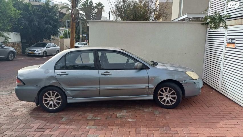 מודעת רכב מיצובישי לנסר