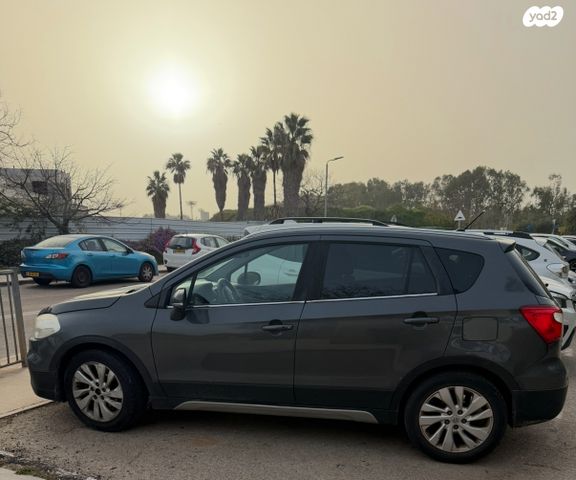 מודעת רכב סוזוקי קרוסאובר