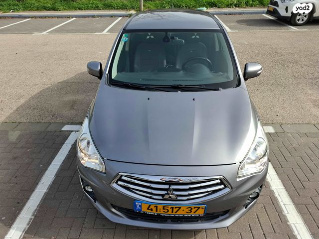 מודעת רכב מיצובישי אטראז'