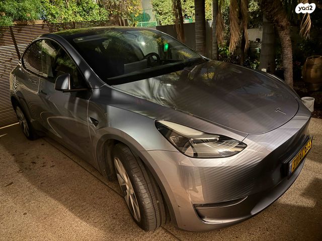 מודעת רכב טסלה מודל Y