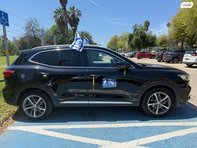 מודעת רכב אם ג'י ZS