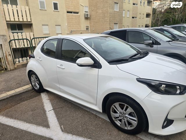 מודעת רכב טויוטה יאריס
