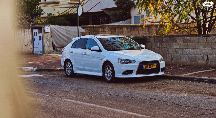 מודעת רכב מיצובישי לנסר