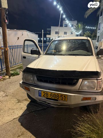 מודעת רכב טויוטה היילקס