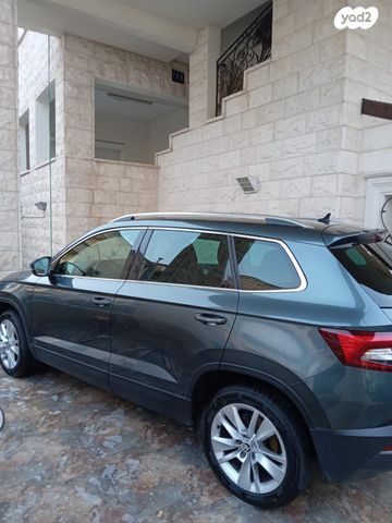 מודעת רכב סקודה קארוק