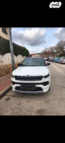 מודעת רכב ג'יפ קומפאס