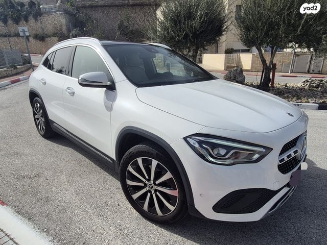 מודעת רכב מרצדס-בנץ GLA