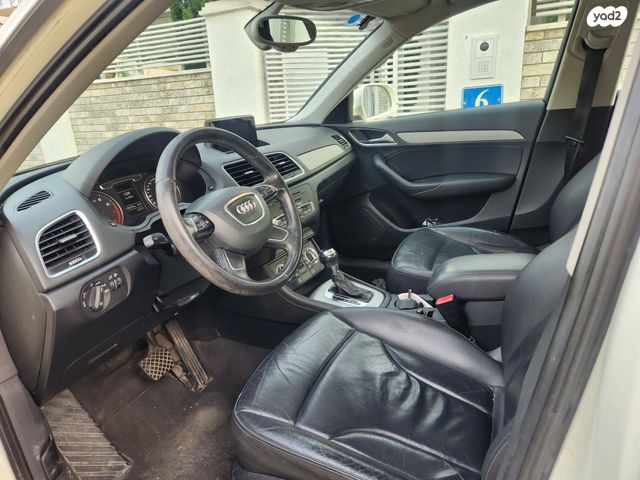 מודעת רכב אאודי Q3 1