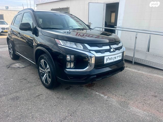 מודעת רכב מיצובישי ASX