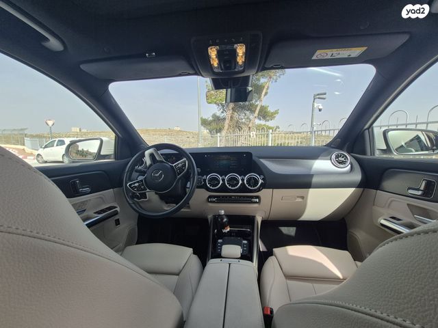 מודעת רכב מרצדס-בנץ GLA