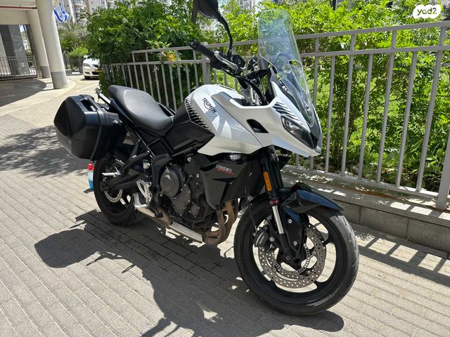 מודעת רכב טריומף Tiger 660