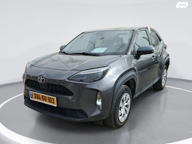 מודעת רכב טויוטה יאריס קרוס