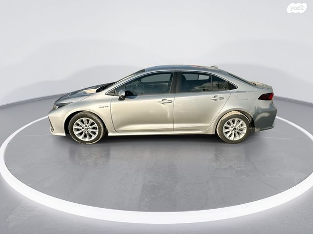 מודעת רכב טויוטה קורולה