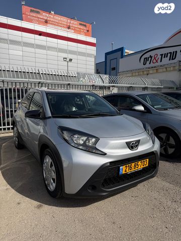 מודעת רכב טויוטה אייגו X 1