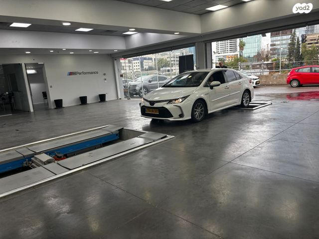 מודעת רכב טויוטה קורולה
