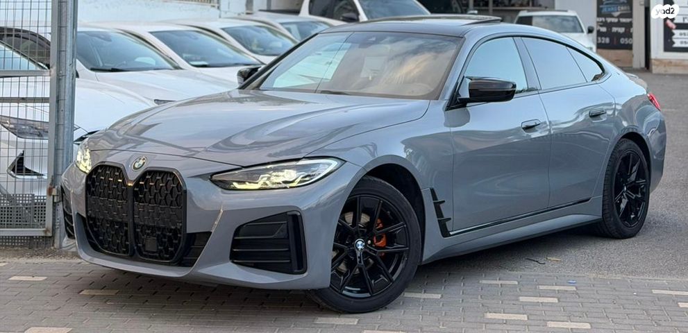 מודעת רכב ב מ וו סדרה 4