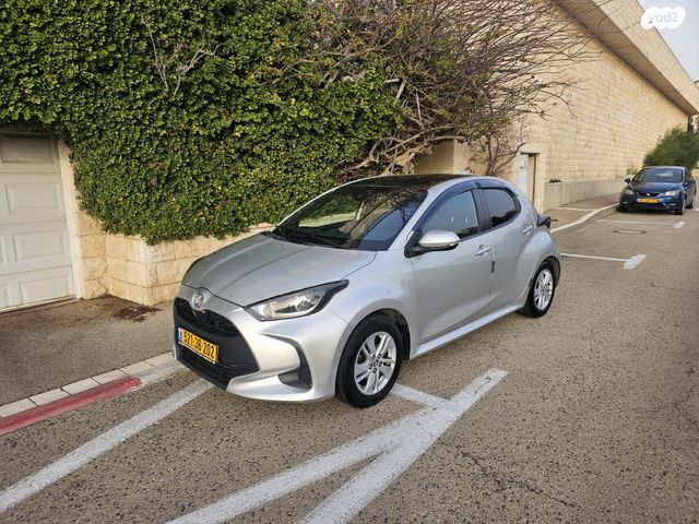 מודעת רכב טויוטה יאריס