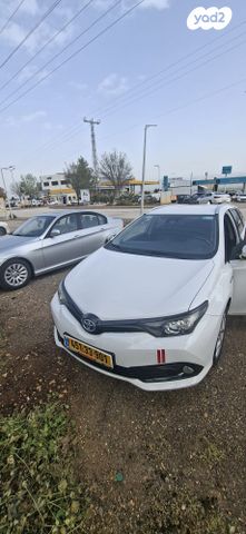 מודעת רכב טויוטה אוריס