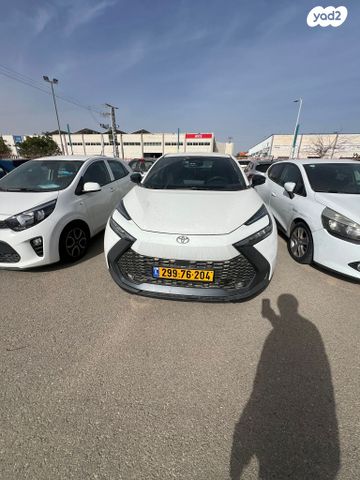 מודעת רכב טויוטה C-HR