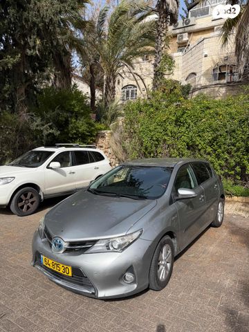 מודעת רכב טויוטה אוריס