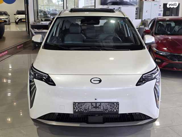 מודעת רכב ג'י.איי.סי איון HT