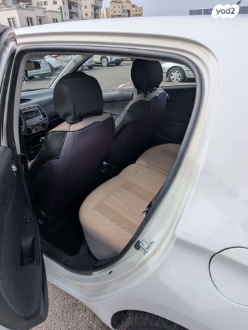 מודעת רכב יונדאי i20 2