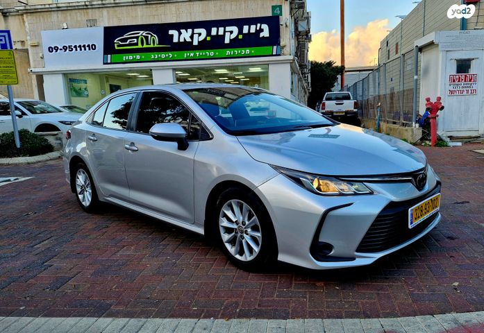 מודעת רכב טויוטה קורולה