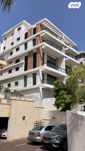 שדרות ודג'ווד 9