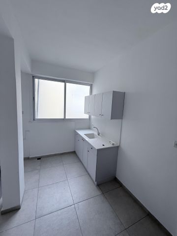 שדרות חיים וייצמן 16