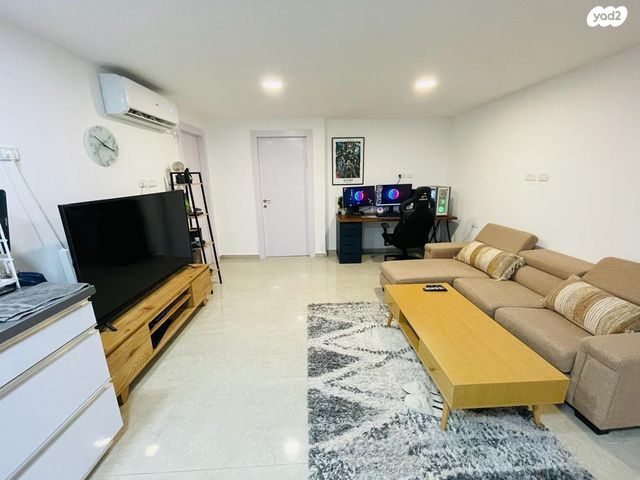 לב דוידוביץ לנדאו 18