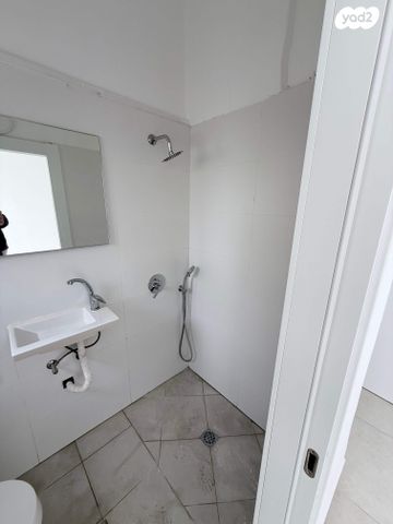 שדרות חיים וייצמן 16